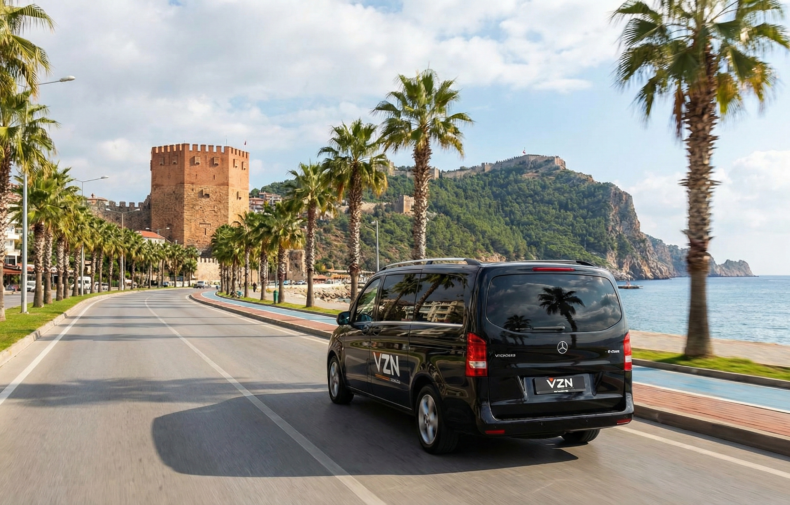 Schneller Transfer vom Flughafen Antalya nach Alanya Zentrum und Mahmutlar.